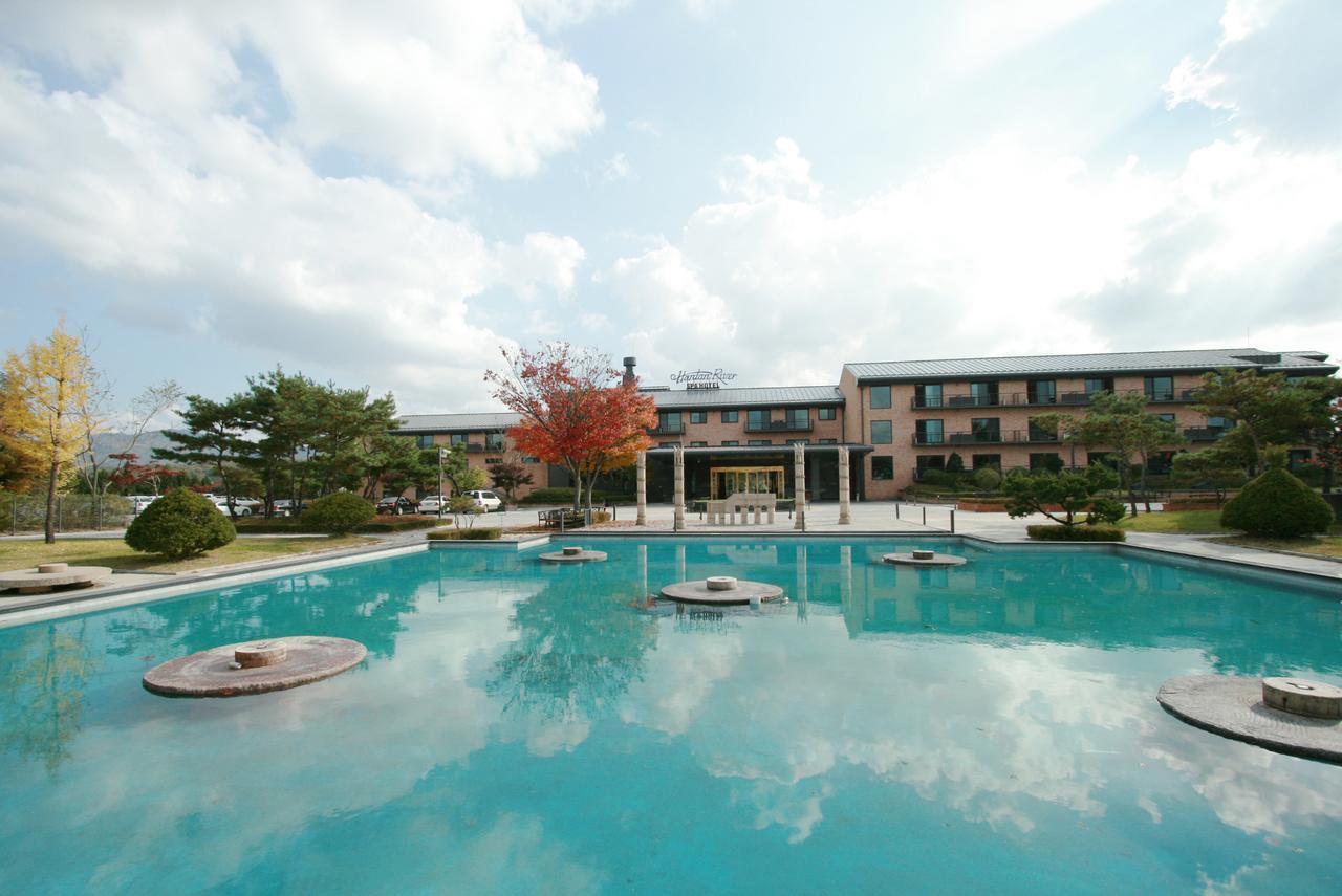 Hantan River Spa Hotel Cheorwon Exterior photo