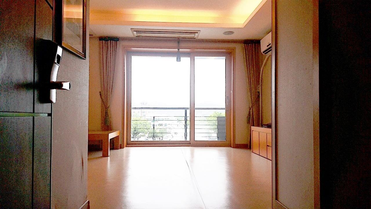 Hantan River Spa Hotel Cheorwon Exterior photo
