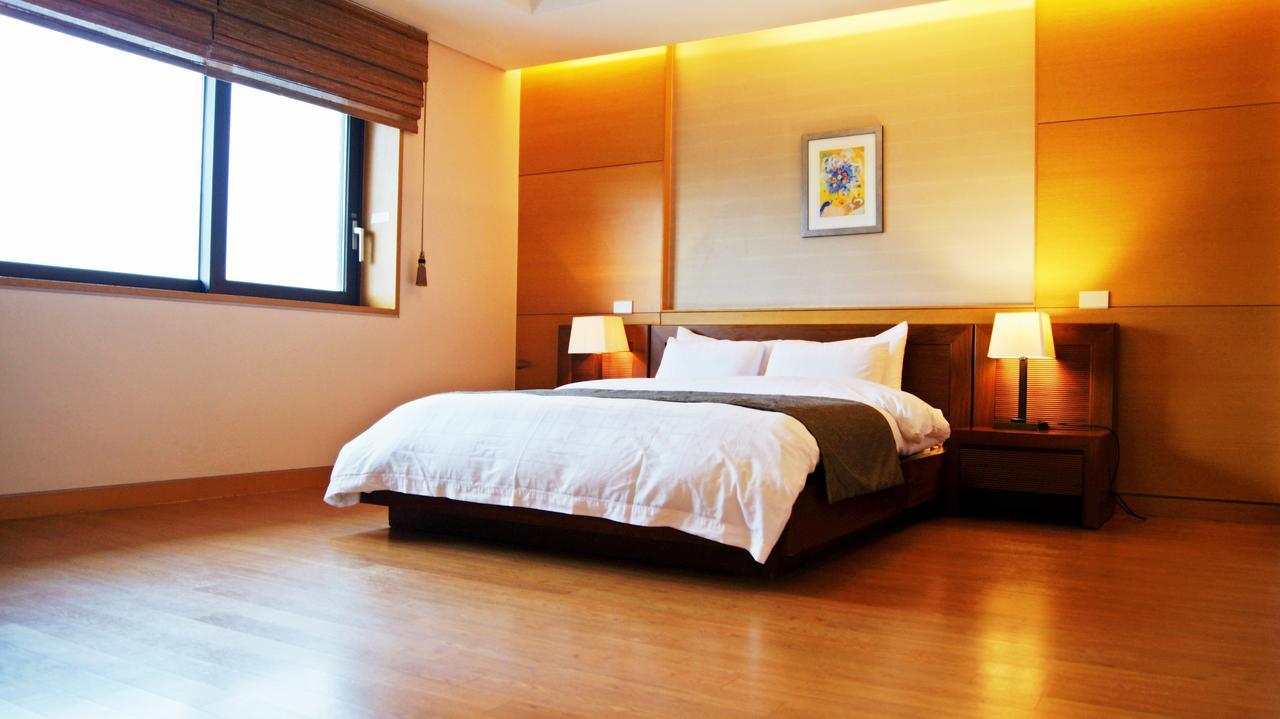 Hantan River Spa Hotel Cheorwon Exterior photo