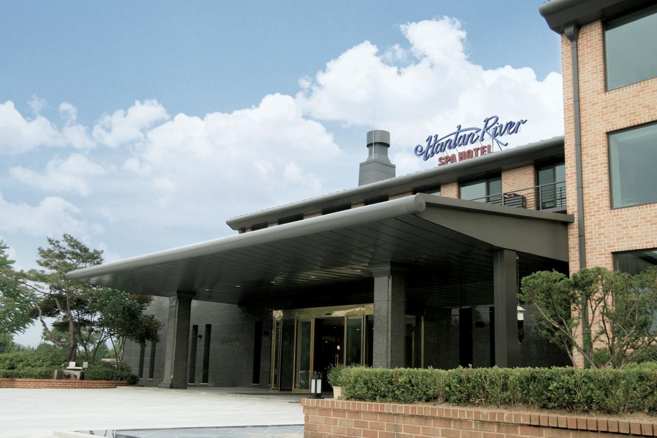 Hantan River Spa Hotel Cheorwon Exterior photo