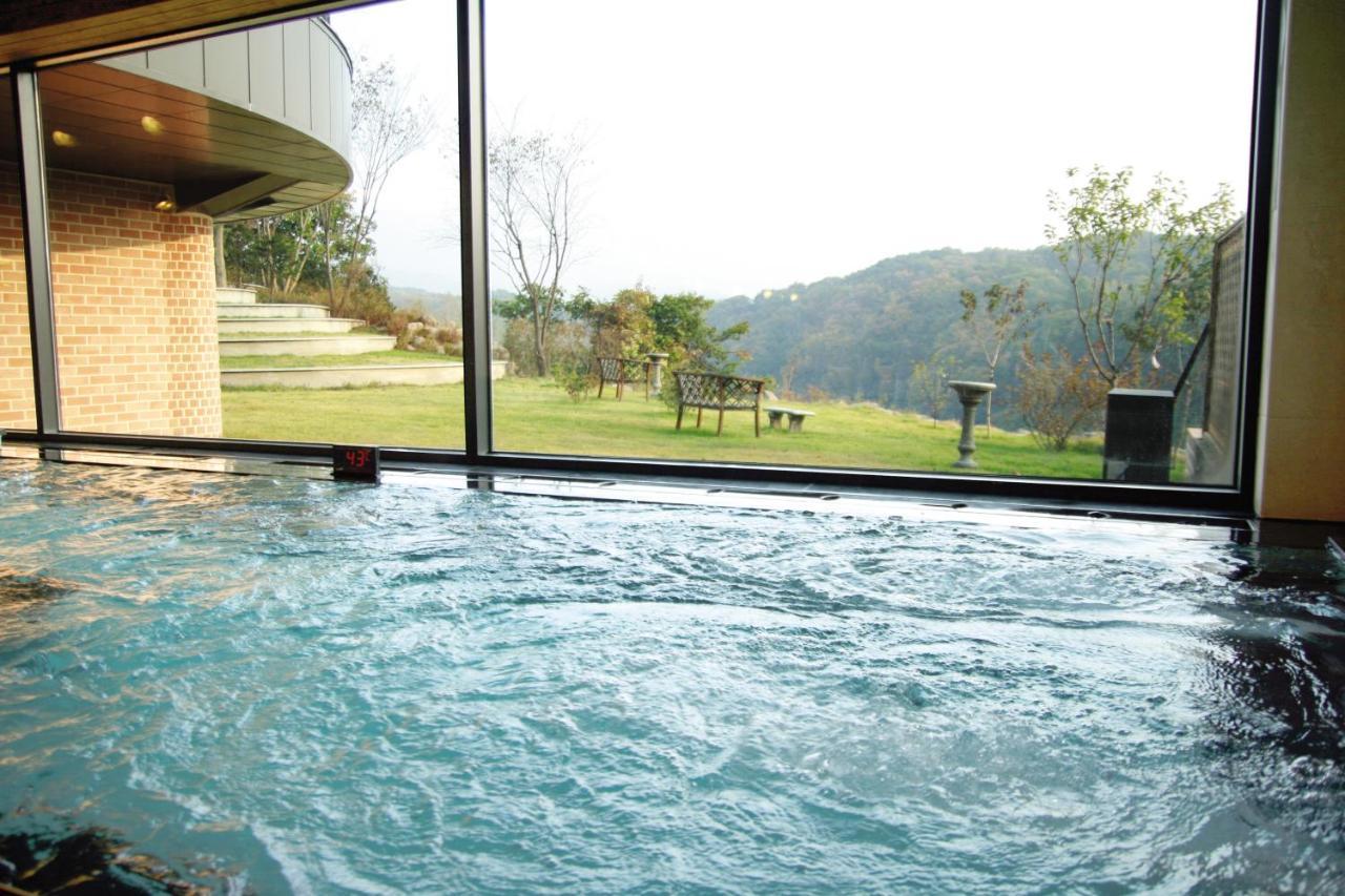 Hantan River Spa Hotel Cheorwon Exterior photo
